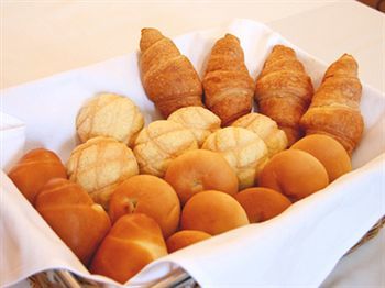 โรงแรมอาร์ แอนด์ บี ฮิงาชินิฮอมบาชิ 3* โตเกียว